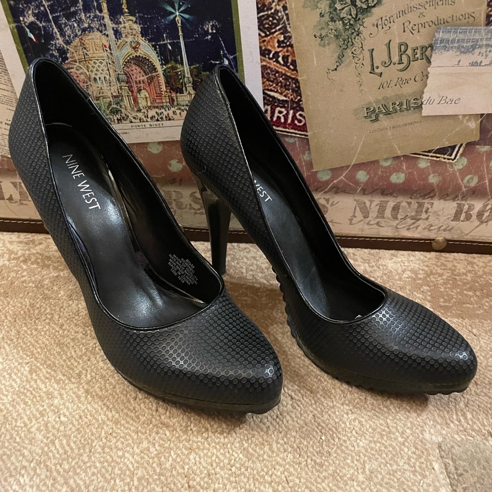 Nine West Sporty Black Women's Heels